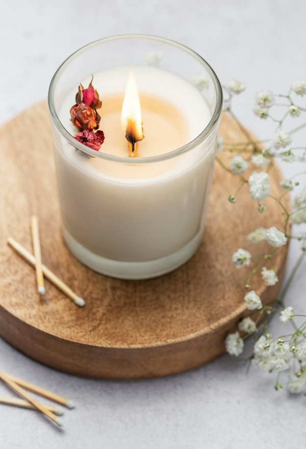 Découvrez la magie des bougies parfumées lueurs de l'occulte