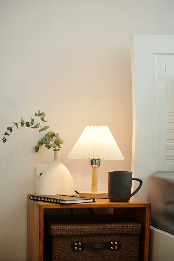 Trouvez la lampe de chevet originale qui transformera votre déco